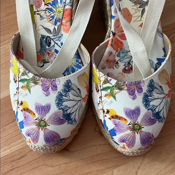 Stuart Weitzman Floral Wedge Espadrilles - Picture 9 of 10